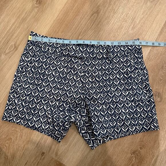 Anthropologie Level 99 Shorts Women's Size 28 Blue White Flat Front Chino Shorts - Picture 10 of 13